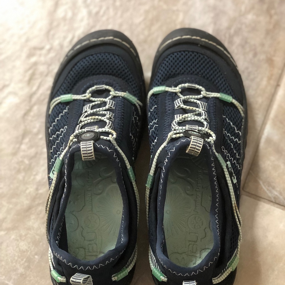 JBU water shoes, dark blue, size 6